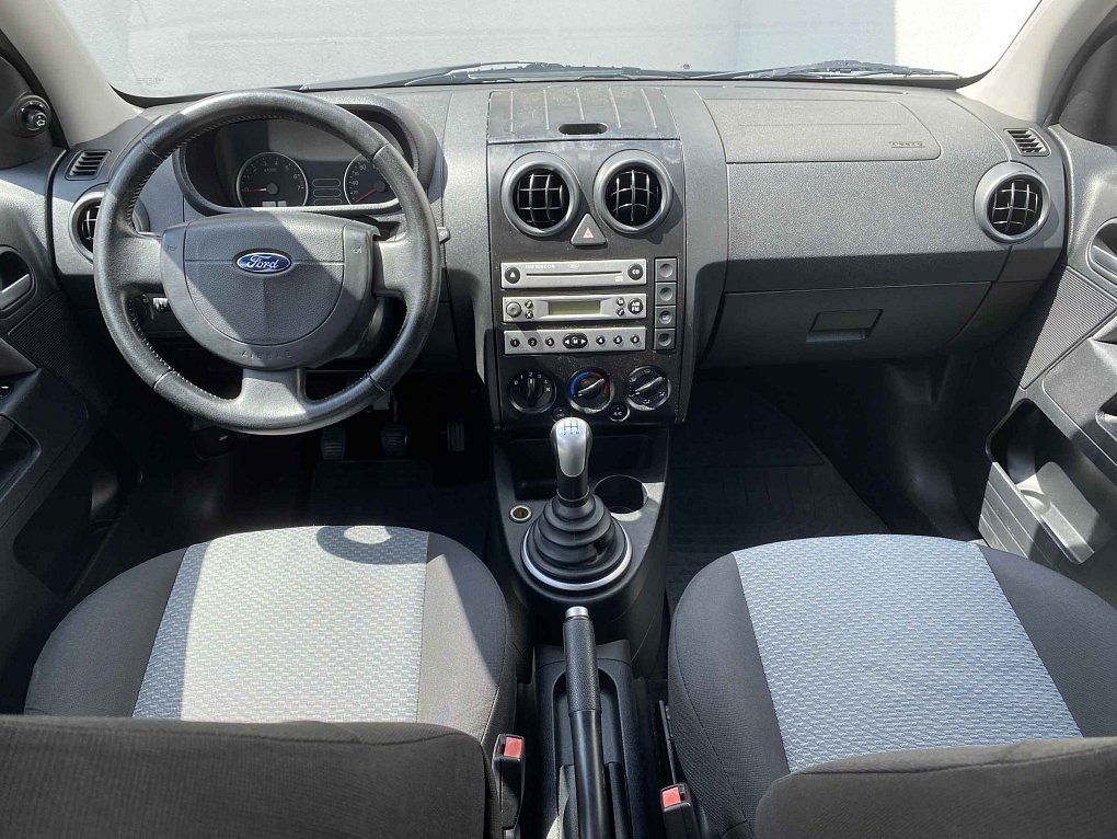 Ford Fusion 1.6i 
