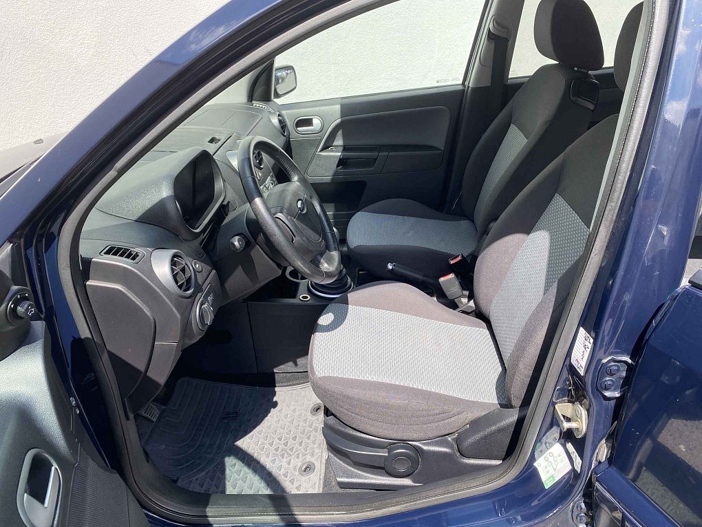 Ford Fusion 1.6i 