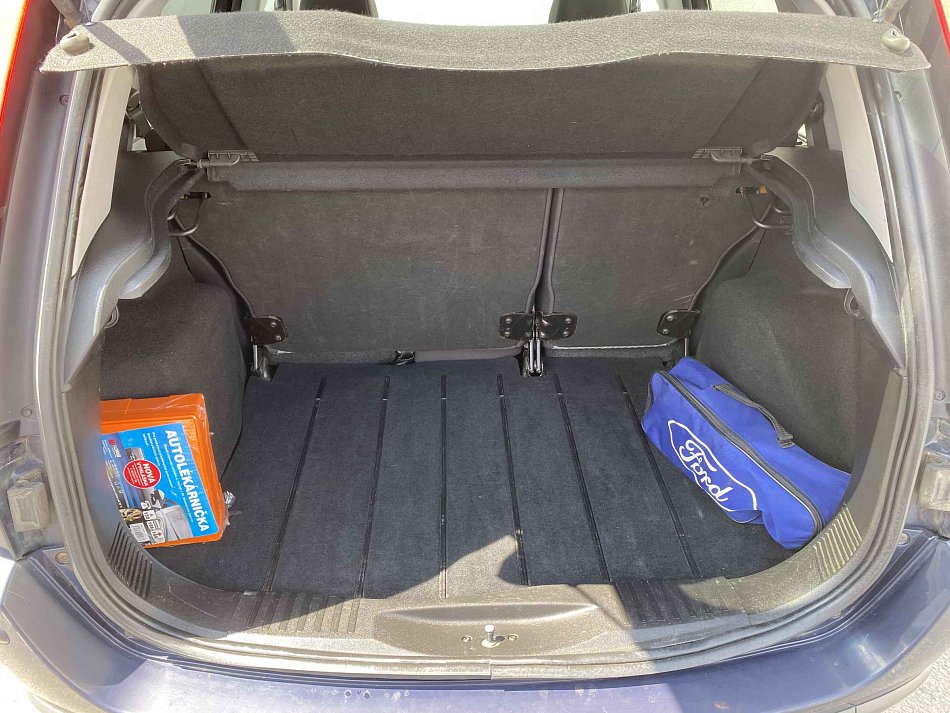 Ford Fusion 1.6i 