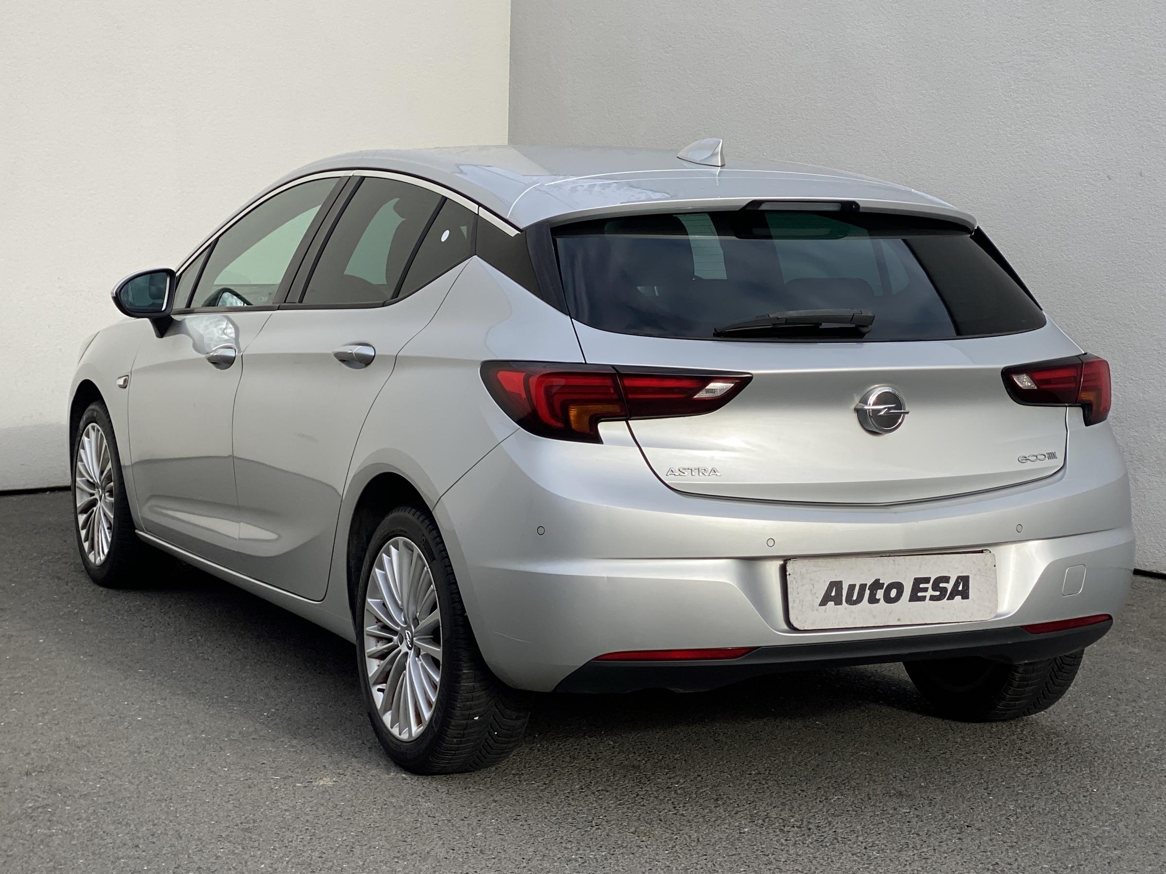 Opel Astra, 2017 - pohled č. 6
