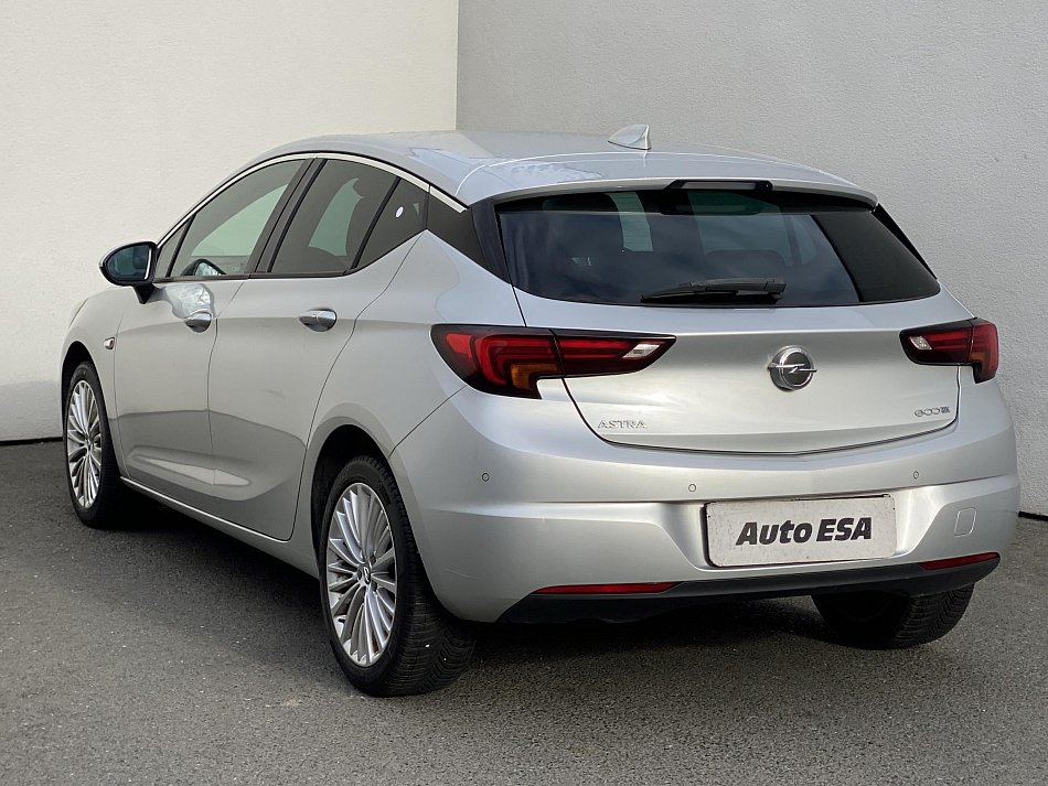 Opel Astra 1.0 T Innovation