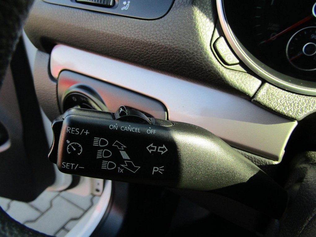 Volkswagen Golf 1.6 TDi 