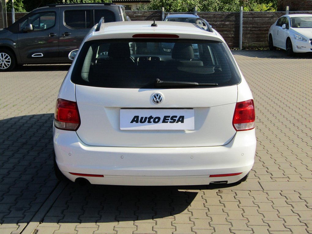 Volkswagen Golf 1.6 TDi 