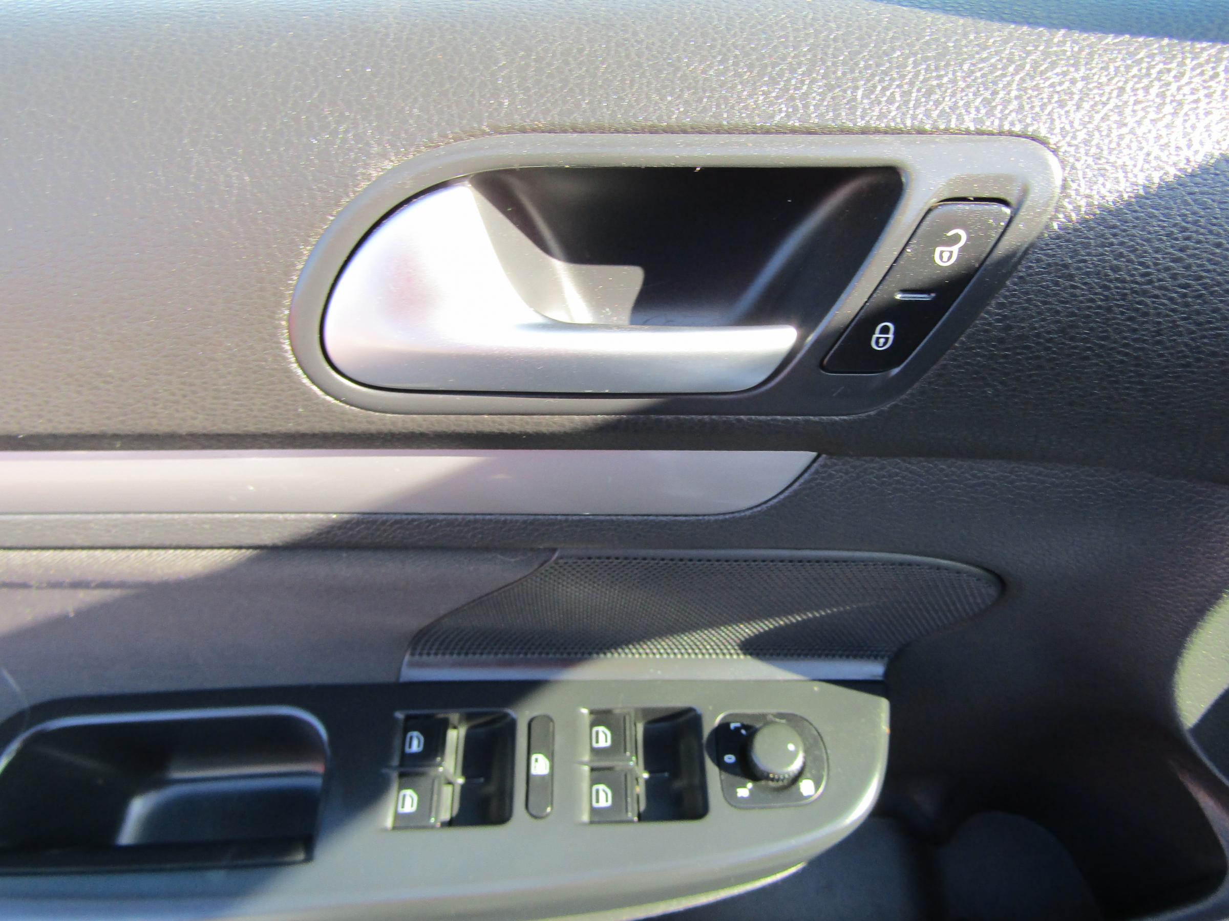 Volkswagen Golf, 2013 - pohled č. 12