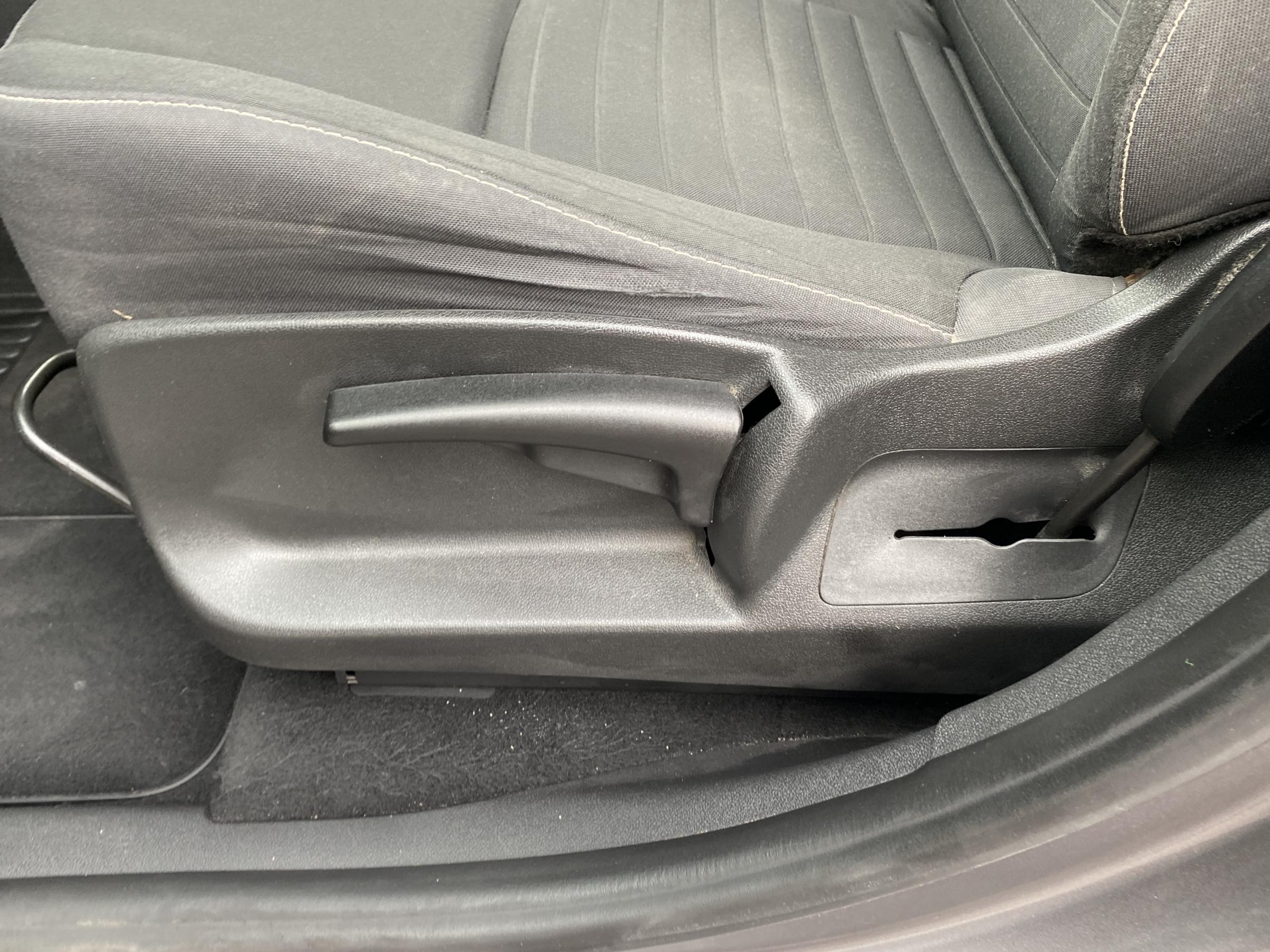 Renault Scénic, 2015 - pohled č. 14