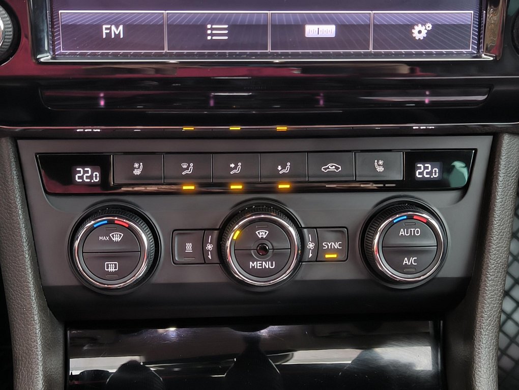 Škoda Superb III 2.0 TDi 