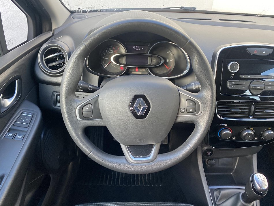 Renault Clio 1.2i 