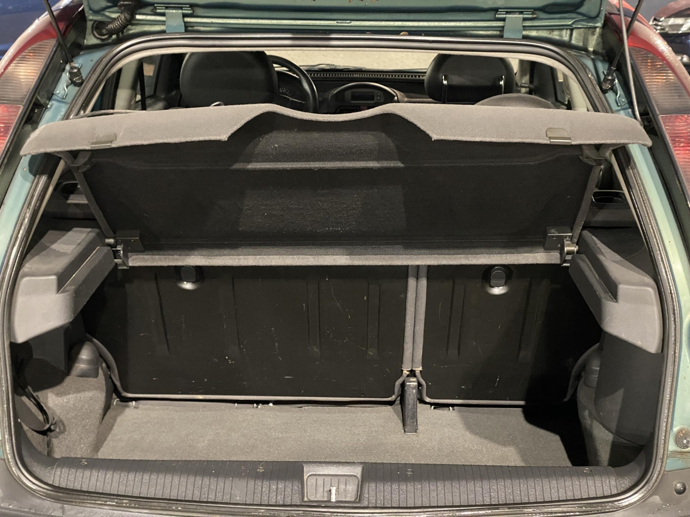 Opel Corsa, 2003 - pohled č. 7