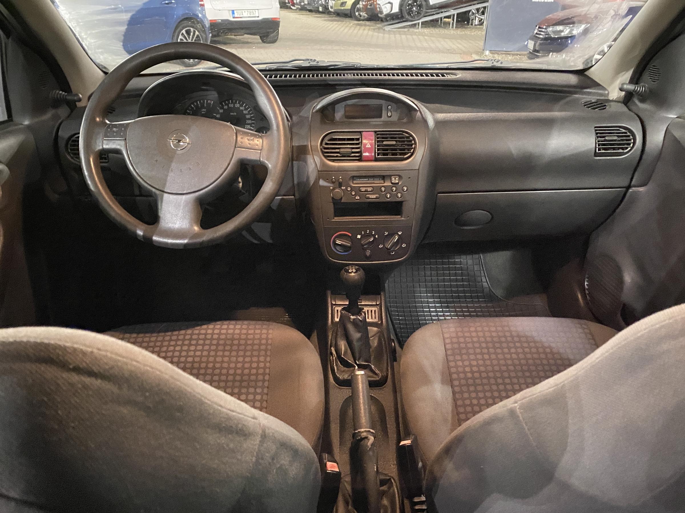 Opel Corsa, 2003 - pohled č. 8