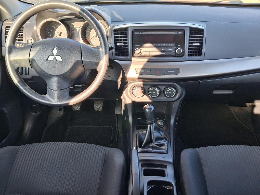 Mitsubishi Lancer 1.6i 