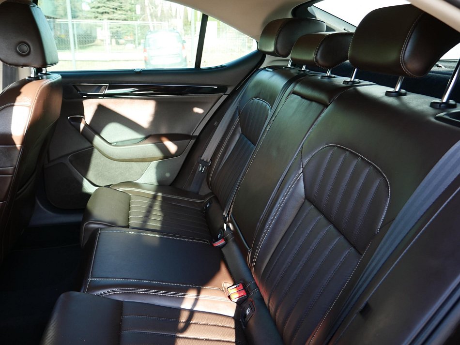 Škoda Superb III 2.0 TDi L&K