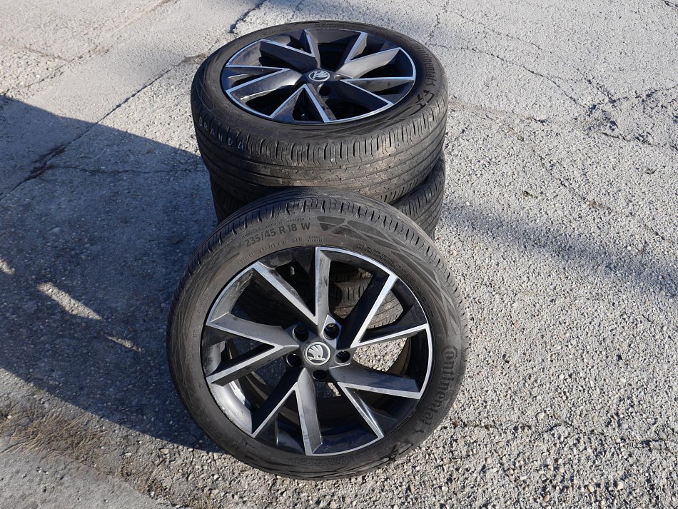 Škoda Superb III 2.0 TDi L&K