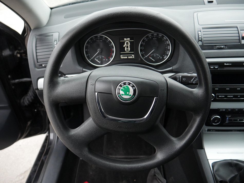 Škoda Octavia II 1.6 TDi Family