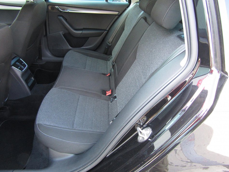 Škoda Octavia III 1.0 TSi Soleil