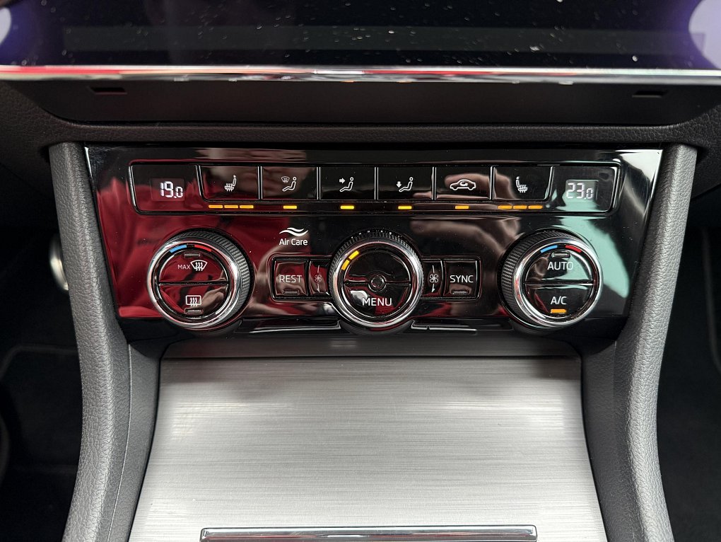 Škoda Superb III 2.0 TDi Scout