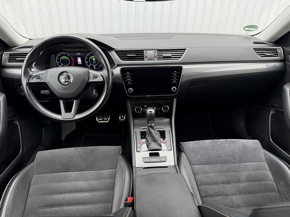 Škoda Superb III 2.0 TDi Scout