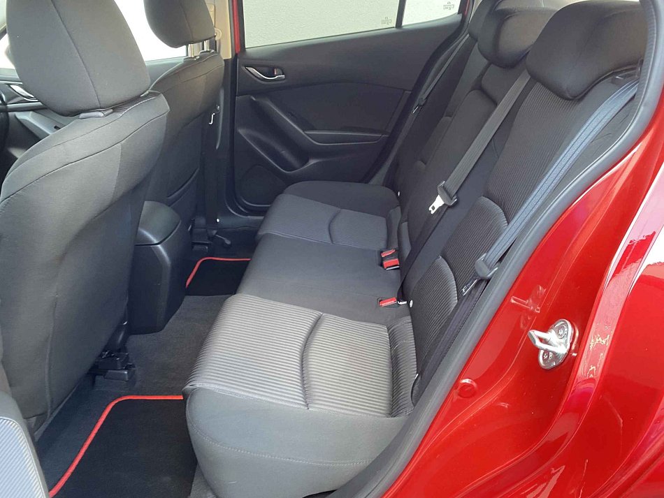 Mazda 3 2.0 i Sport
