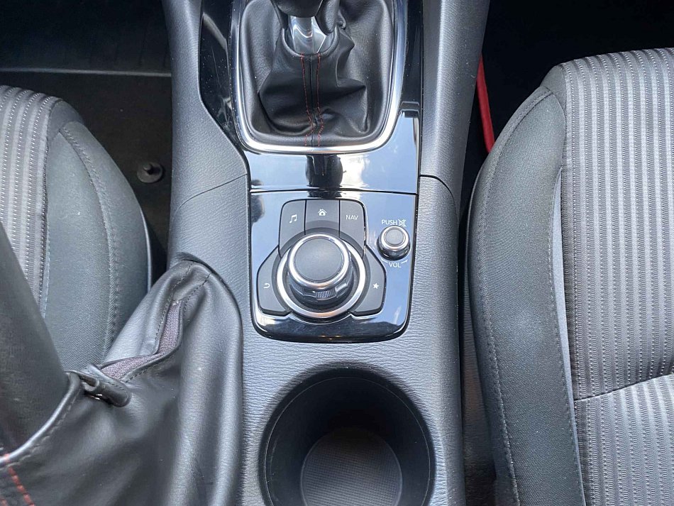Mazda 3 2.0 i Sport