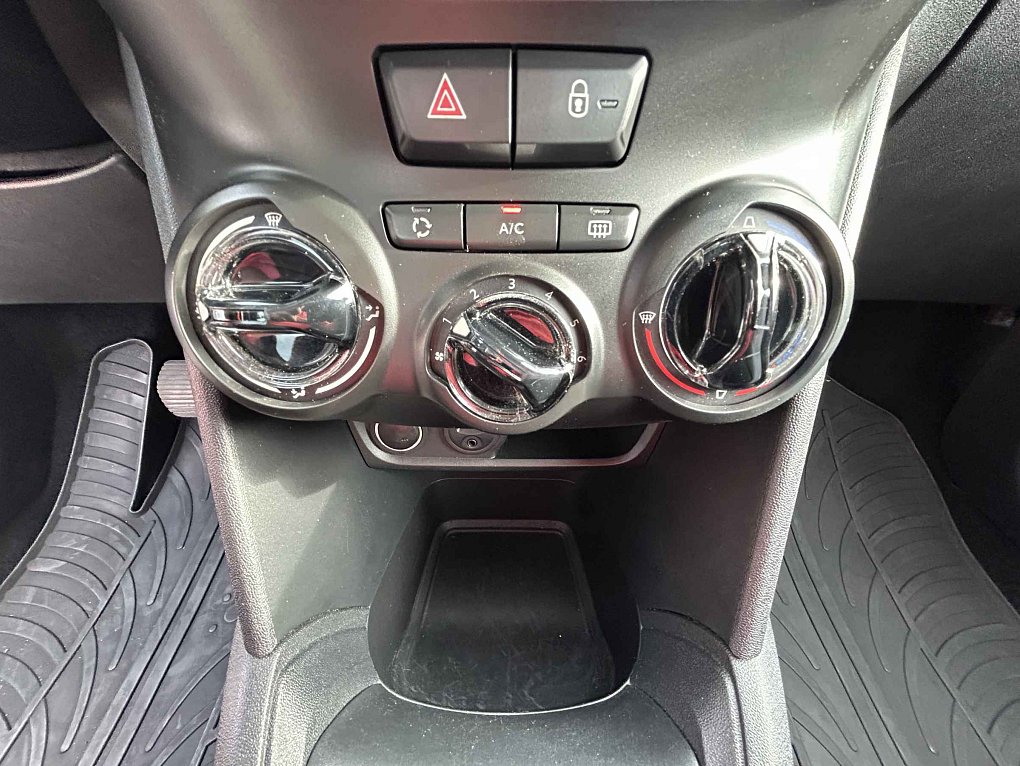 Peugeot 208 1.2 i Active