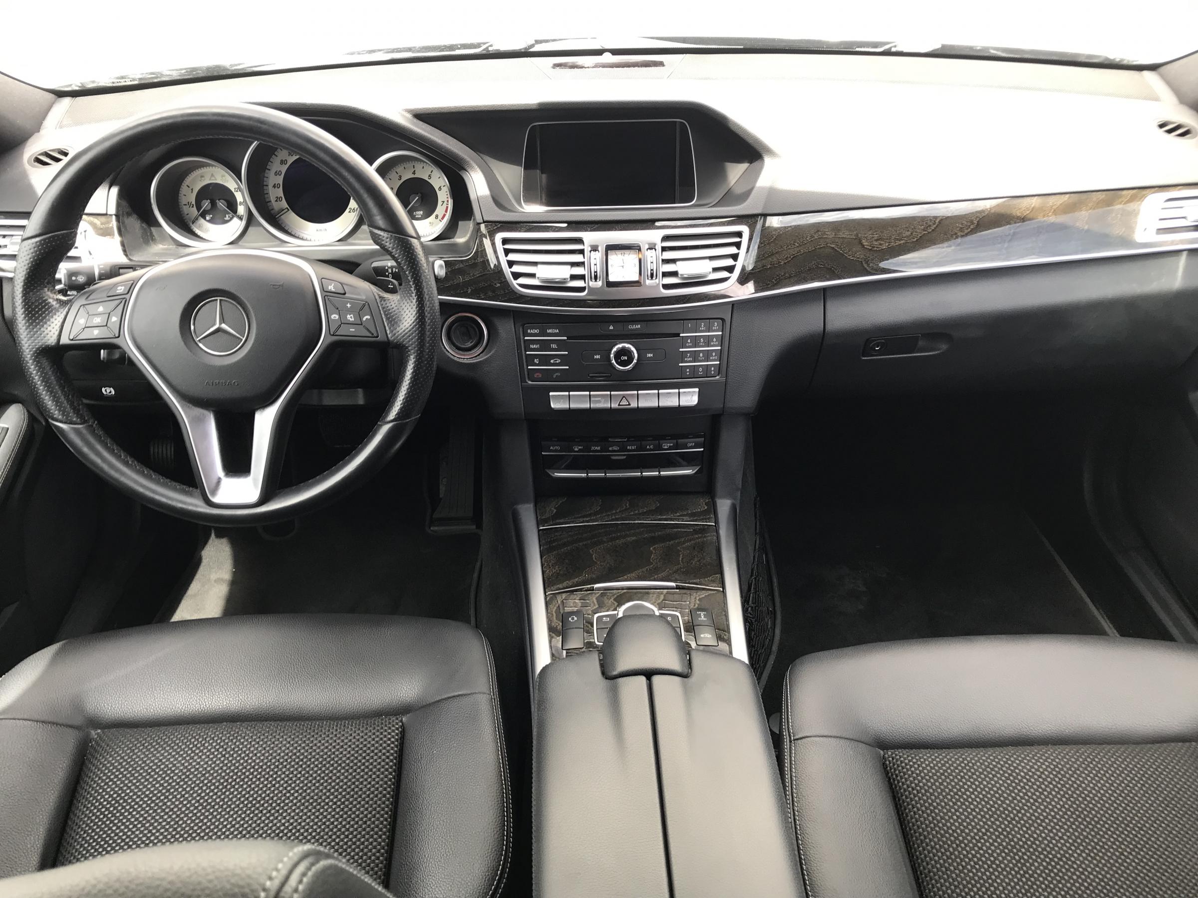 Mercedes-Benz Třída E, 2015 - pohled č. 13
