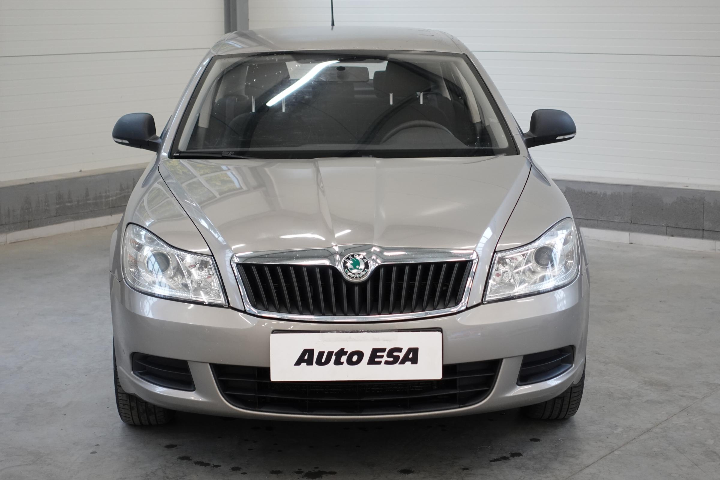 Škoda Octavia II, 2012 - pohled č. 2