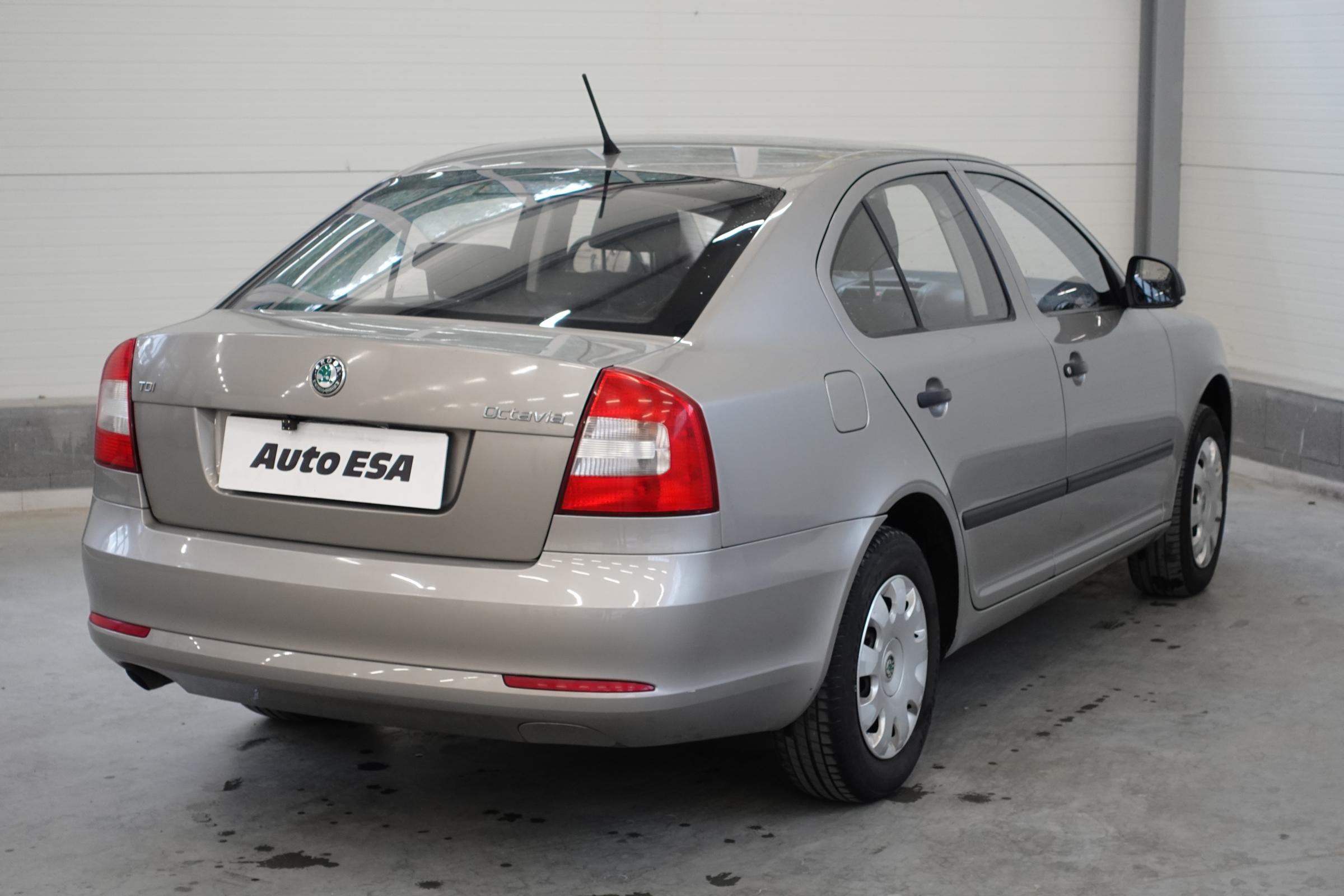 Škoda Octavia II, 2012 - pohled č. 6