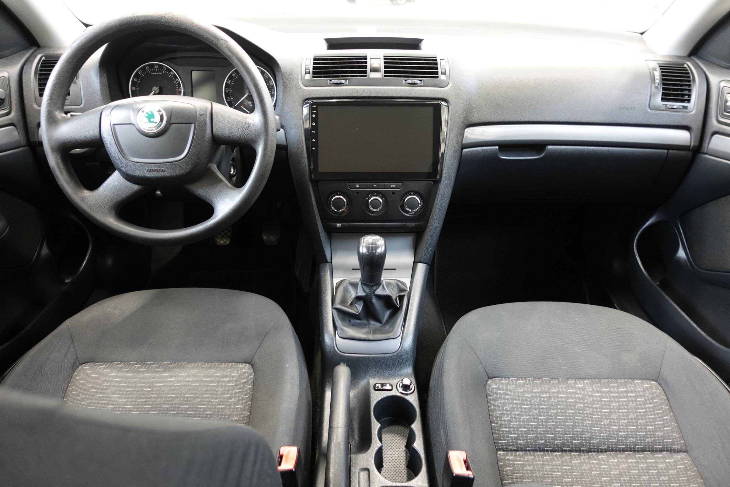 Škoda Octavia II, 2012 - pohled č. 8