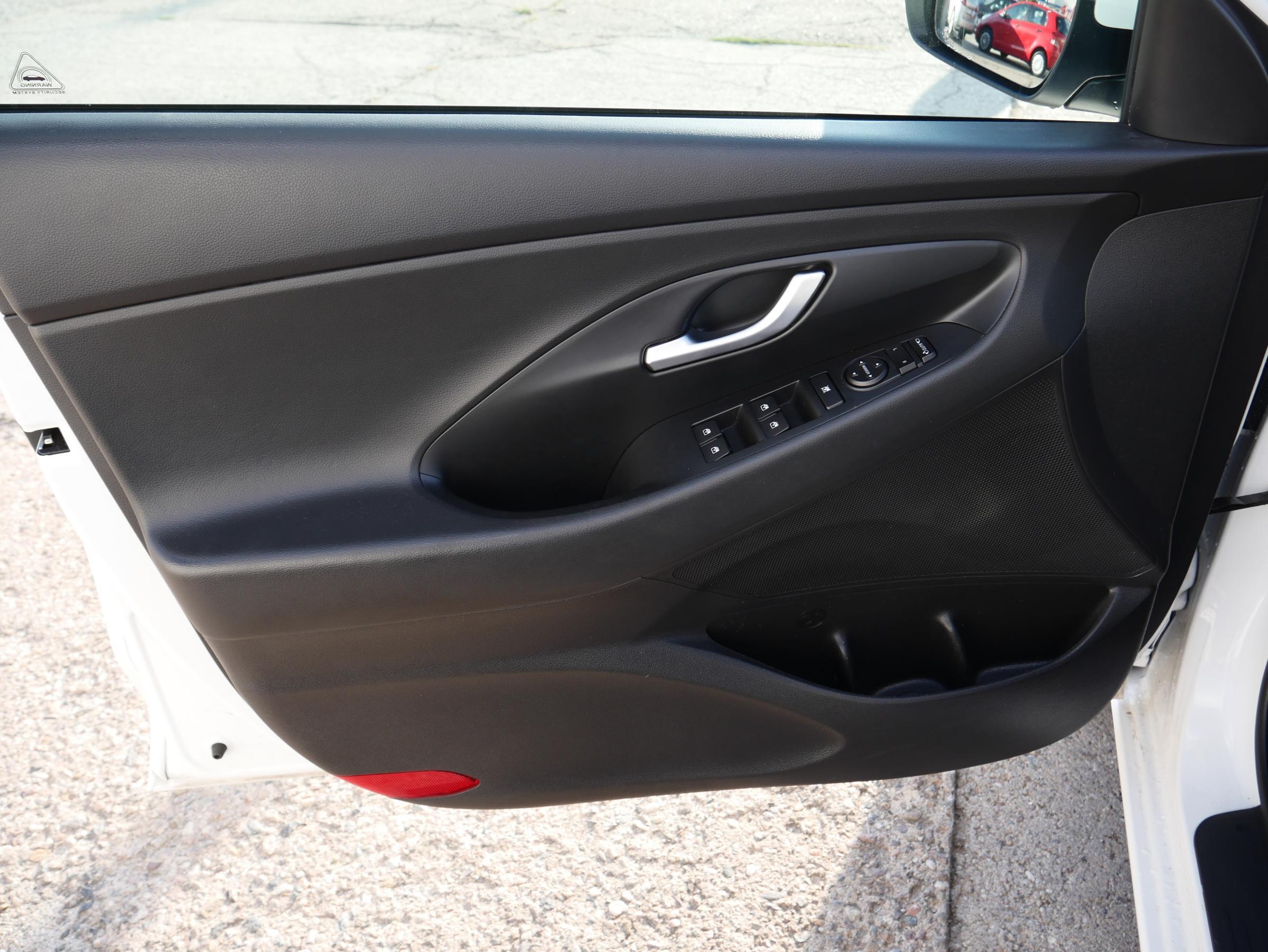 Hyundai i30, 2021 - pohled č. 17