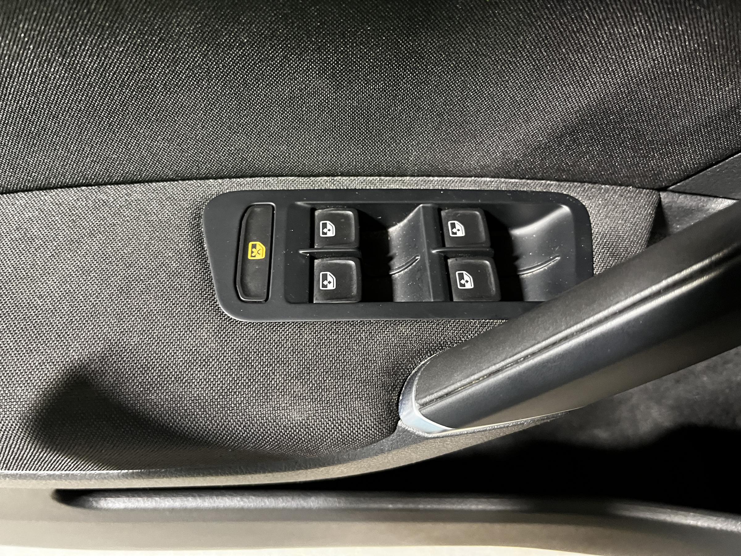 Volkswagen Golf, 2016 - pohled č. 12