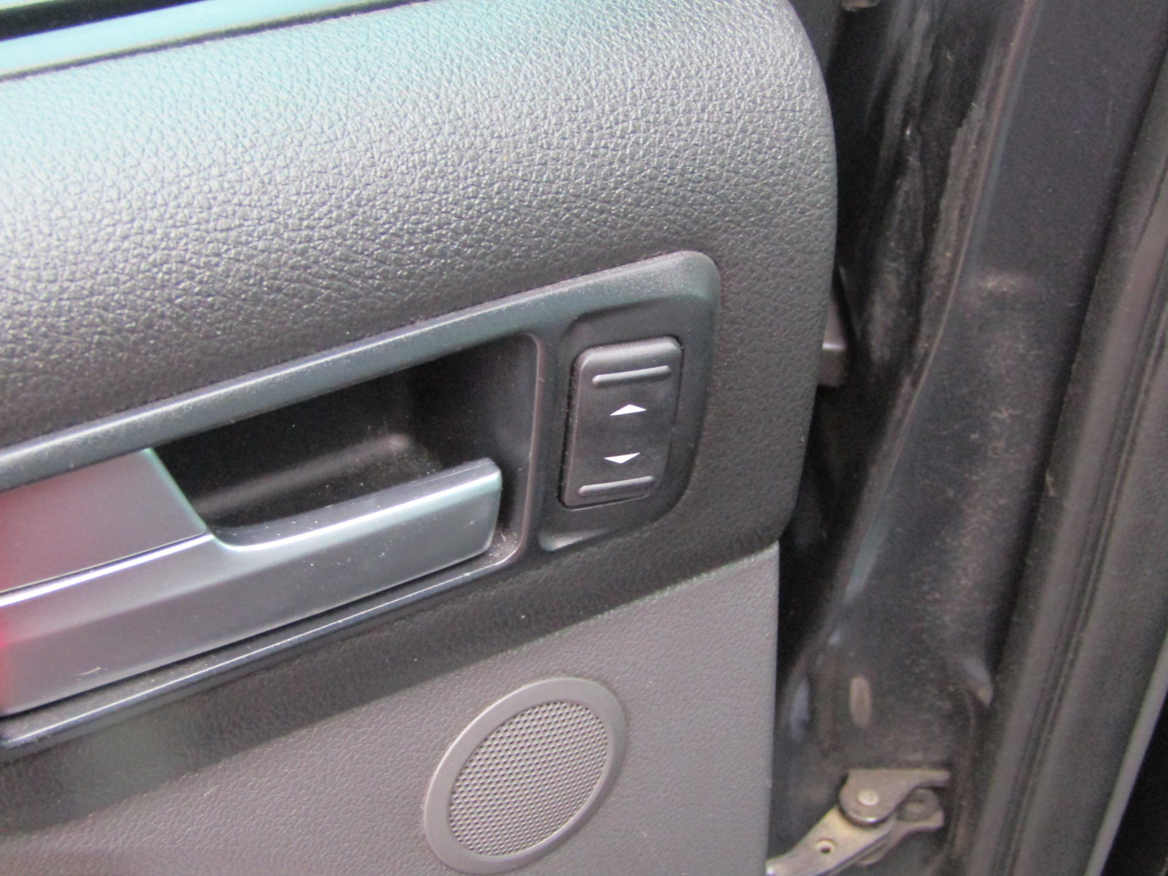 Ford C-MAX, 2006 - pohled č. 12