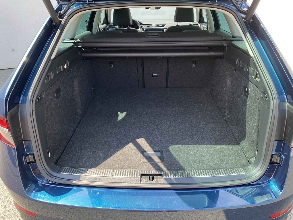 Škoda Superb III 2.0 TDi L&K 4x4