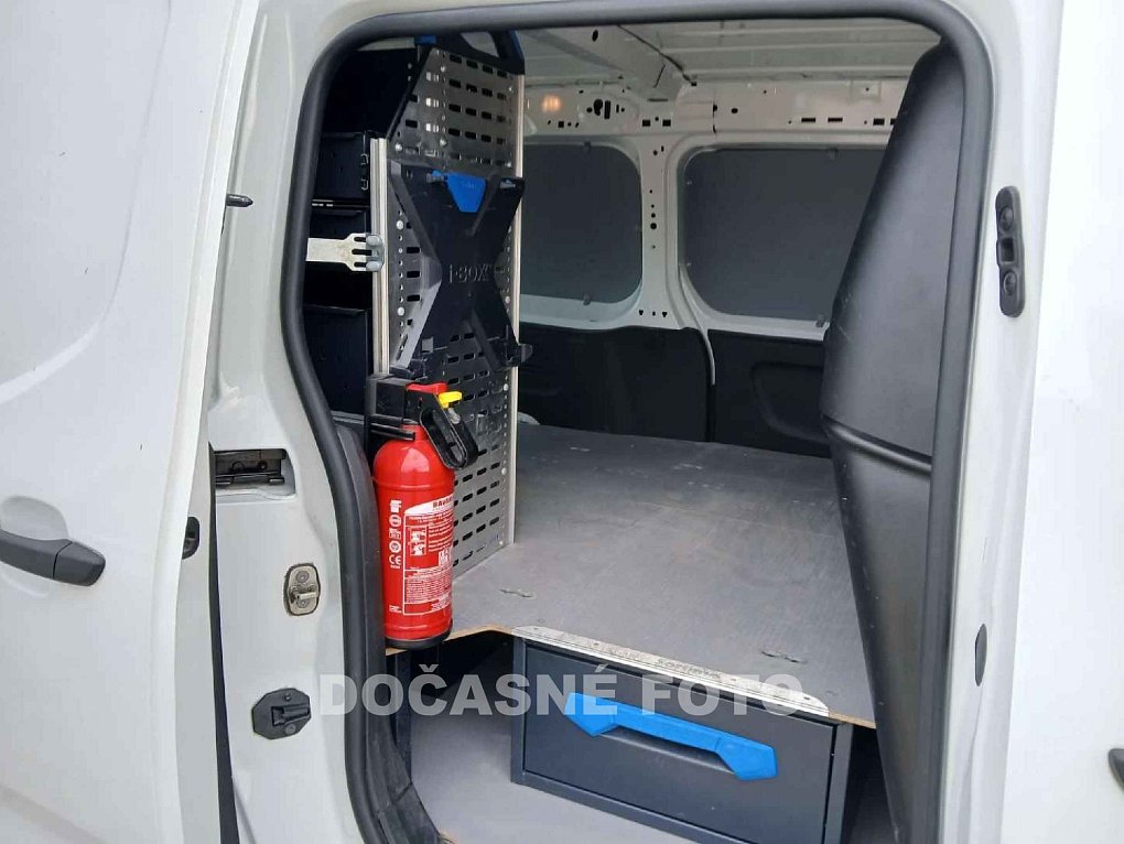 Peugeot Partner 1.5HDi Premium MAXi DÍLNA