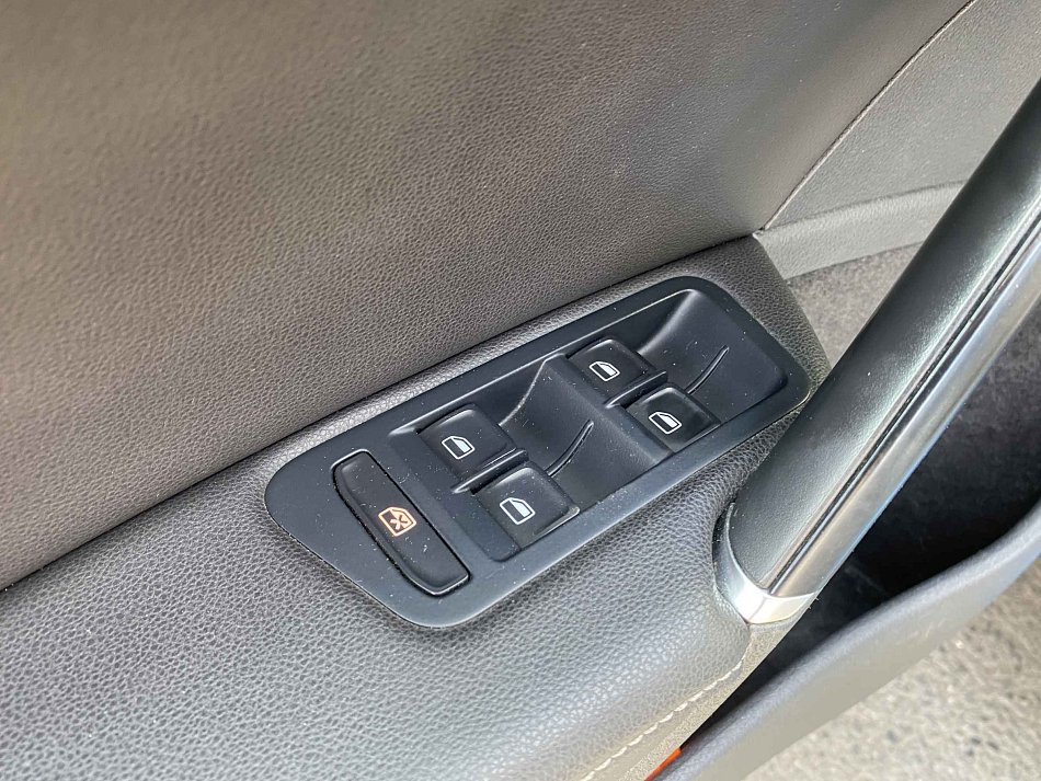 Volkswagen Golf 1.6 TDi 