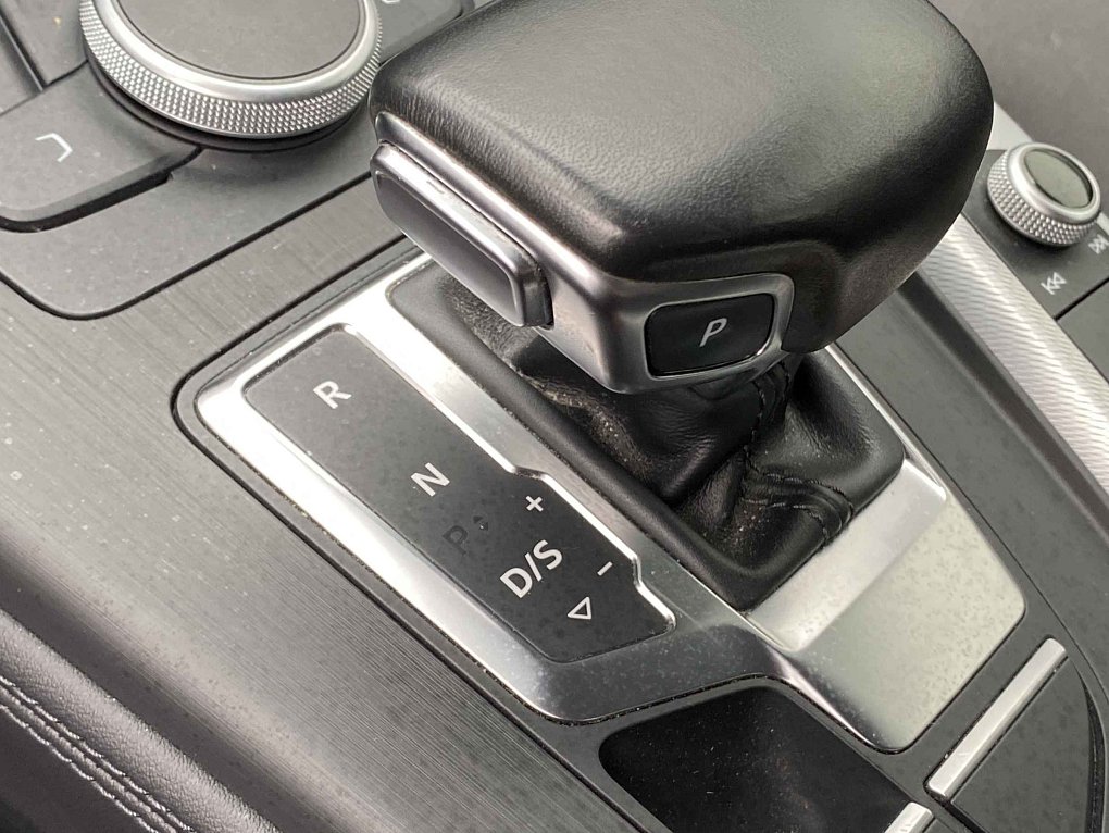 Audi A4 2.0 TDi 