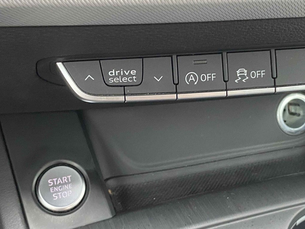 Audi A4 2.0 TDi 