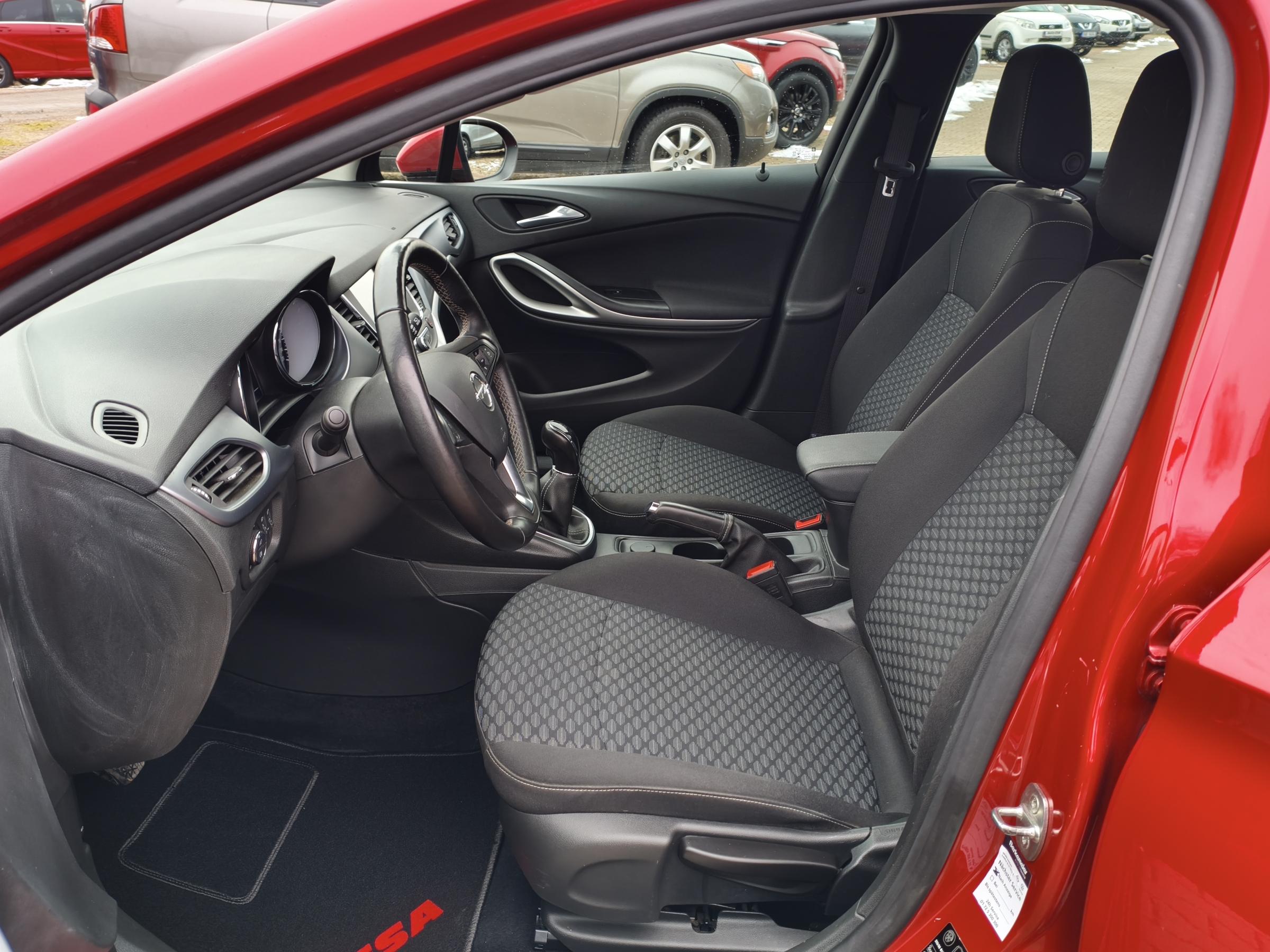 Opel Astra, 2020 - pohled č. 9