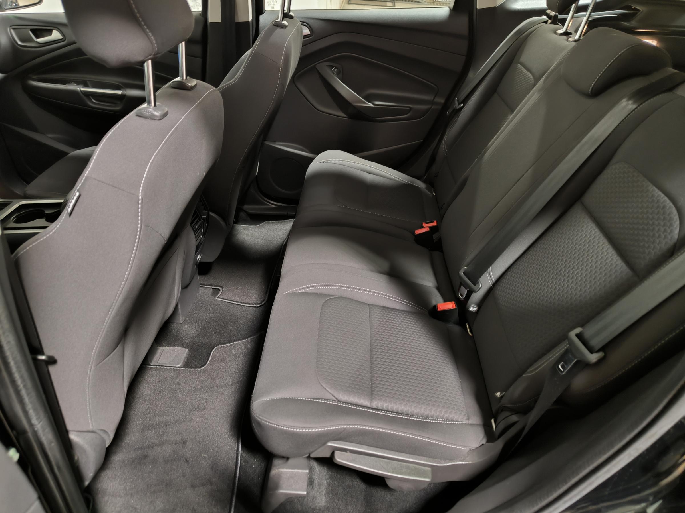 Ford Kuga, 2018 - pohled č. 10