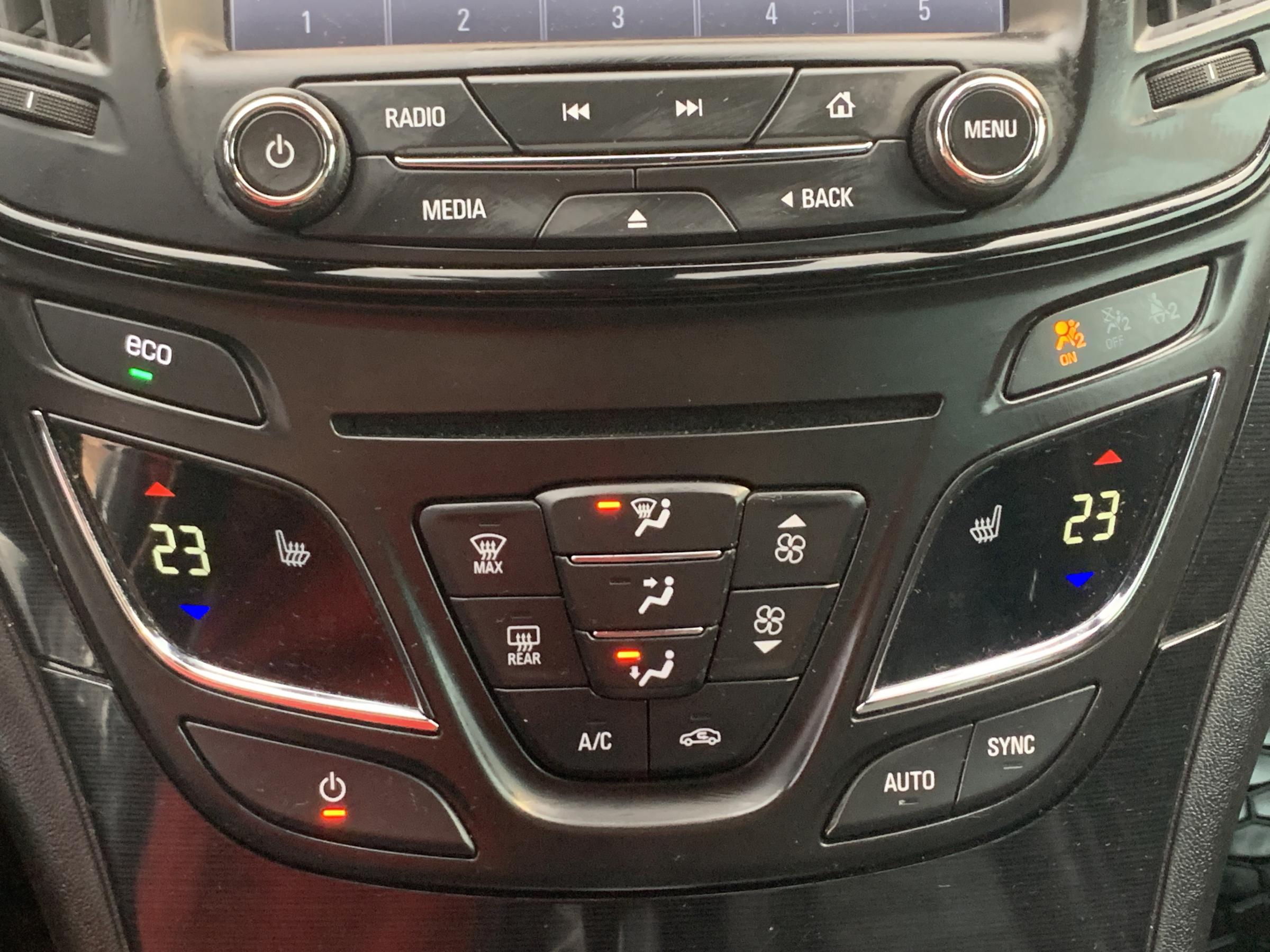 Opel Insignia, 2016 - pohled č. 16