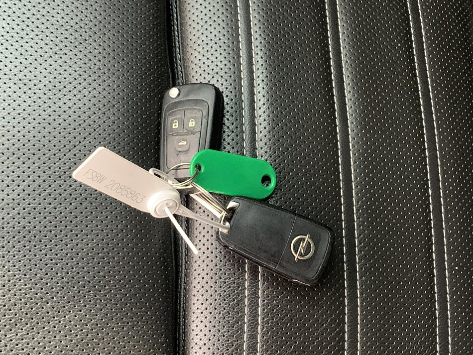 Opel Insignia 2.0CDTi  Sports Tourer SW