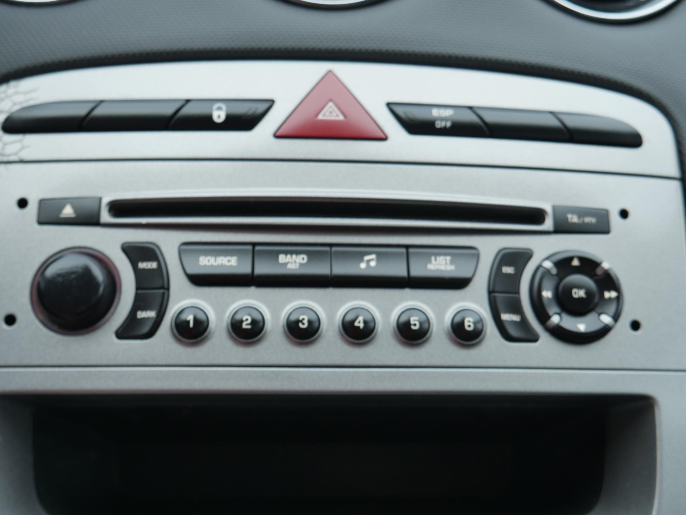 Peugeot 308, 2013 - pohled č. 15