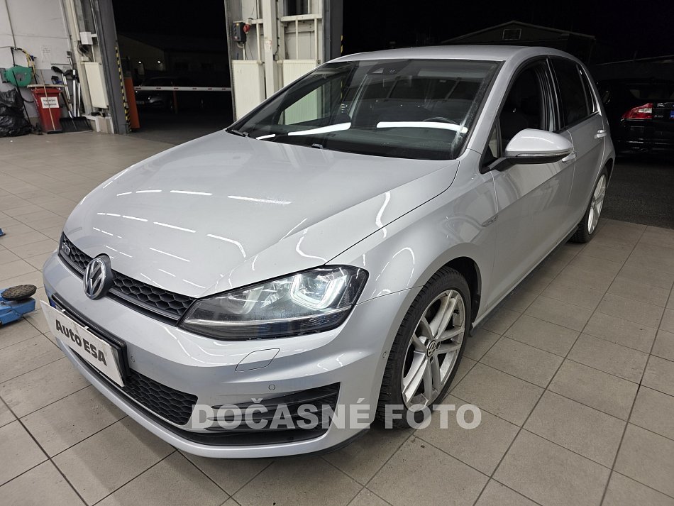 Volkswagen Golf 2.0 TDi  VII