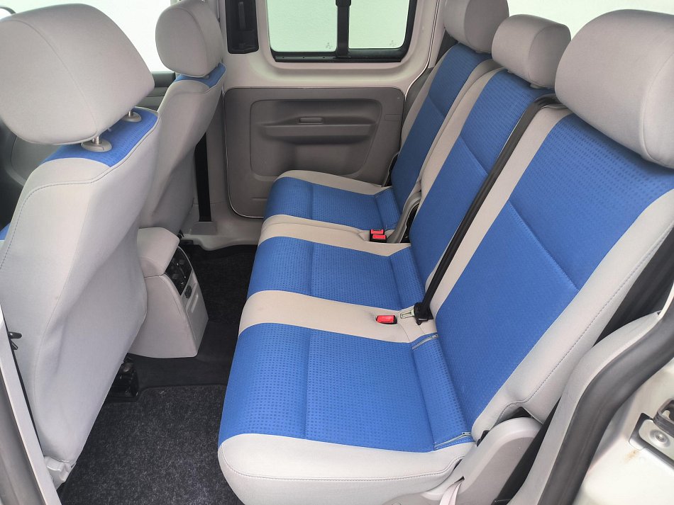 Volkswagen Caddy 1.6i Life MAXi 7míst