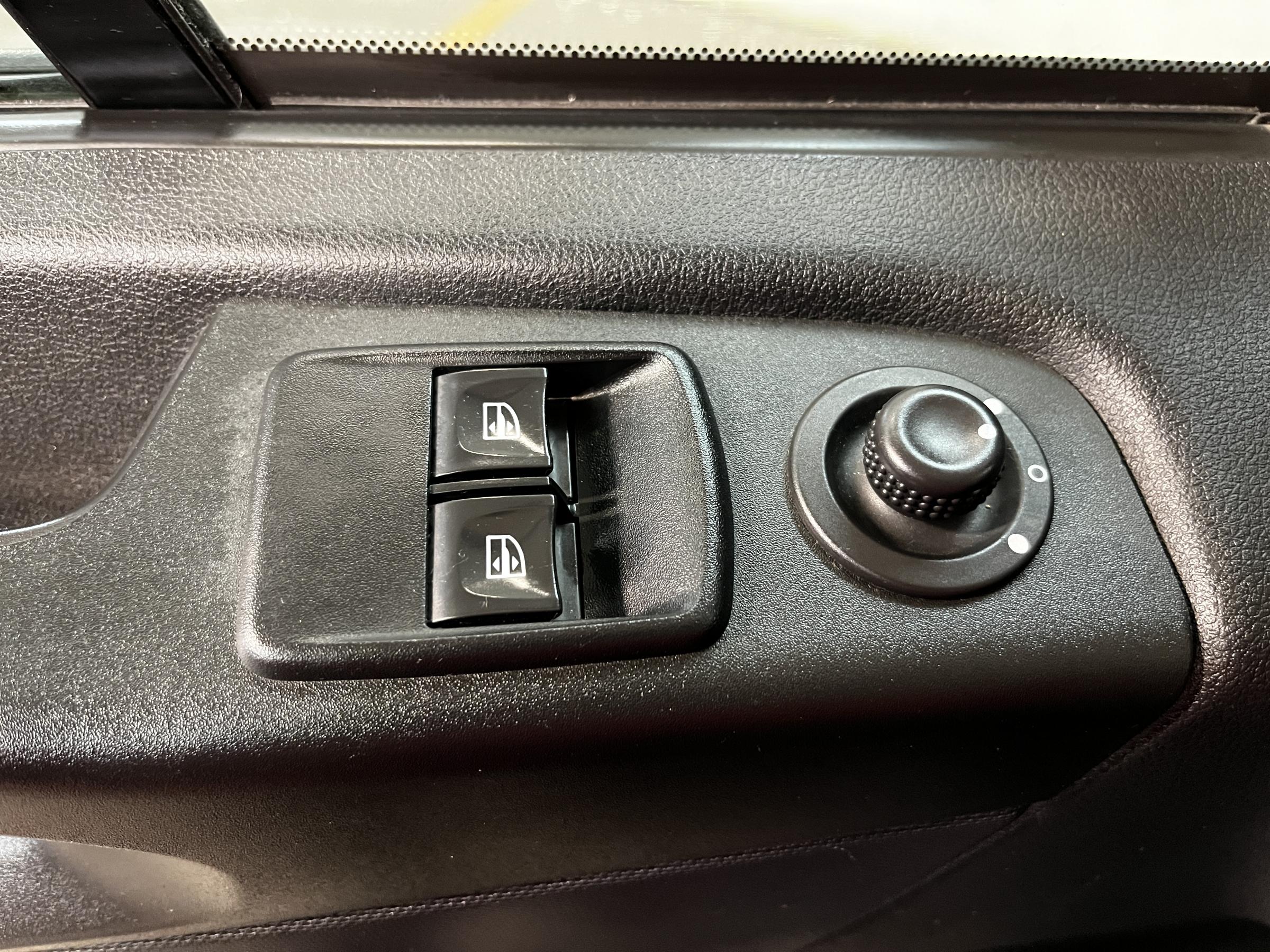 Renault Trafic, 2018 - pohled č. 13