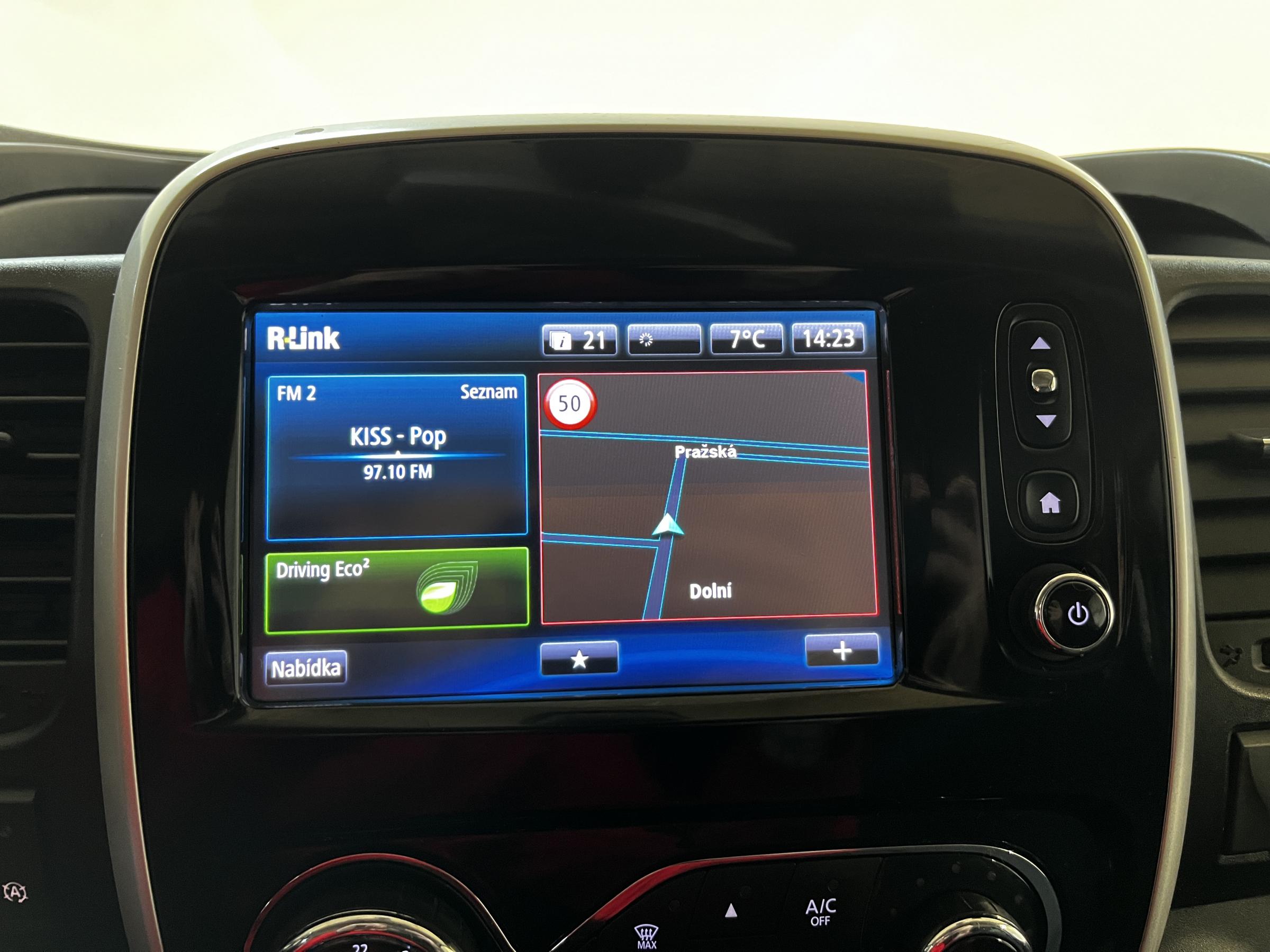 Renault Trafic, 2018 - pohled č. 14