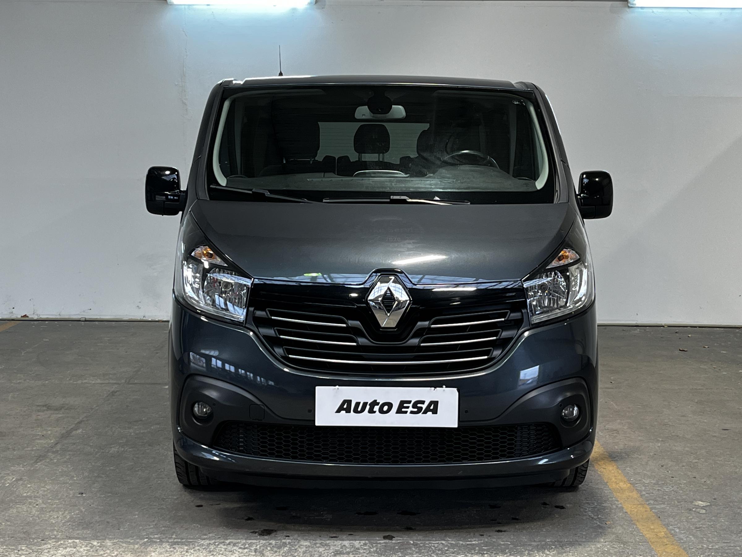 Renault Trafic, 2018 - pohled č. 2