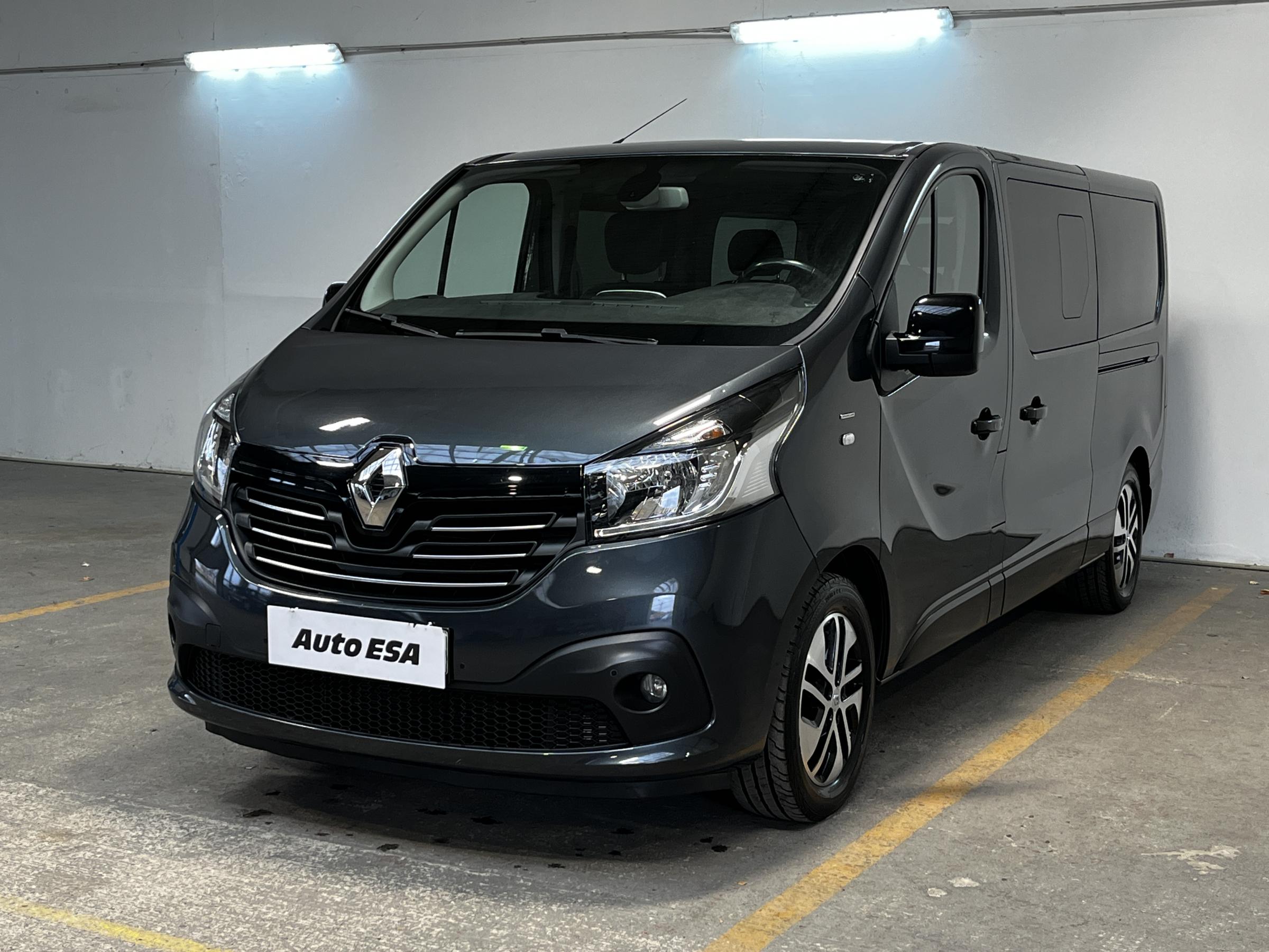 Renault Trafic, 2018 - pohled č. 3
