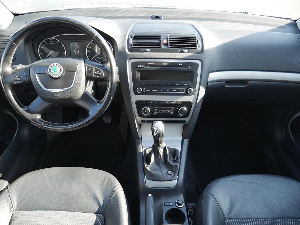 Škoda Octavia II 1.8 TSi Elegance