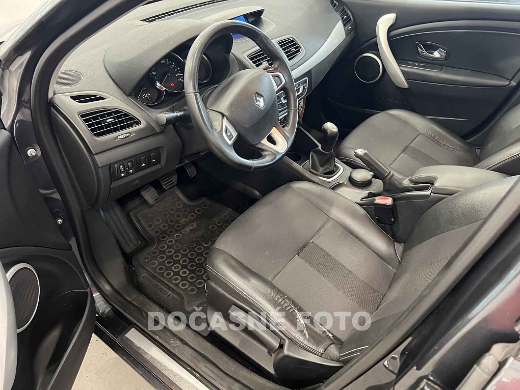 Renault Fluence 1.6i 16V 