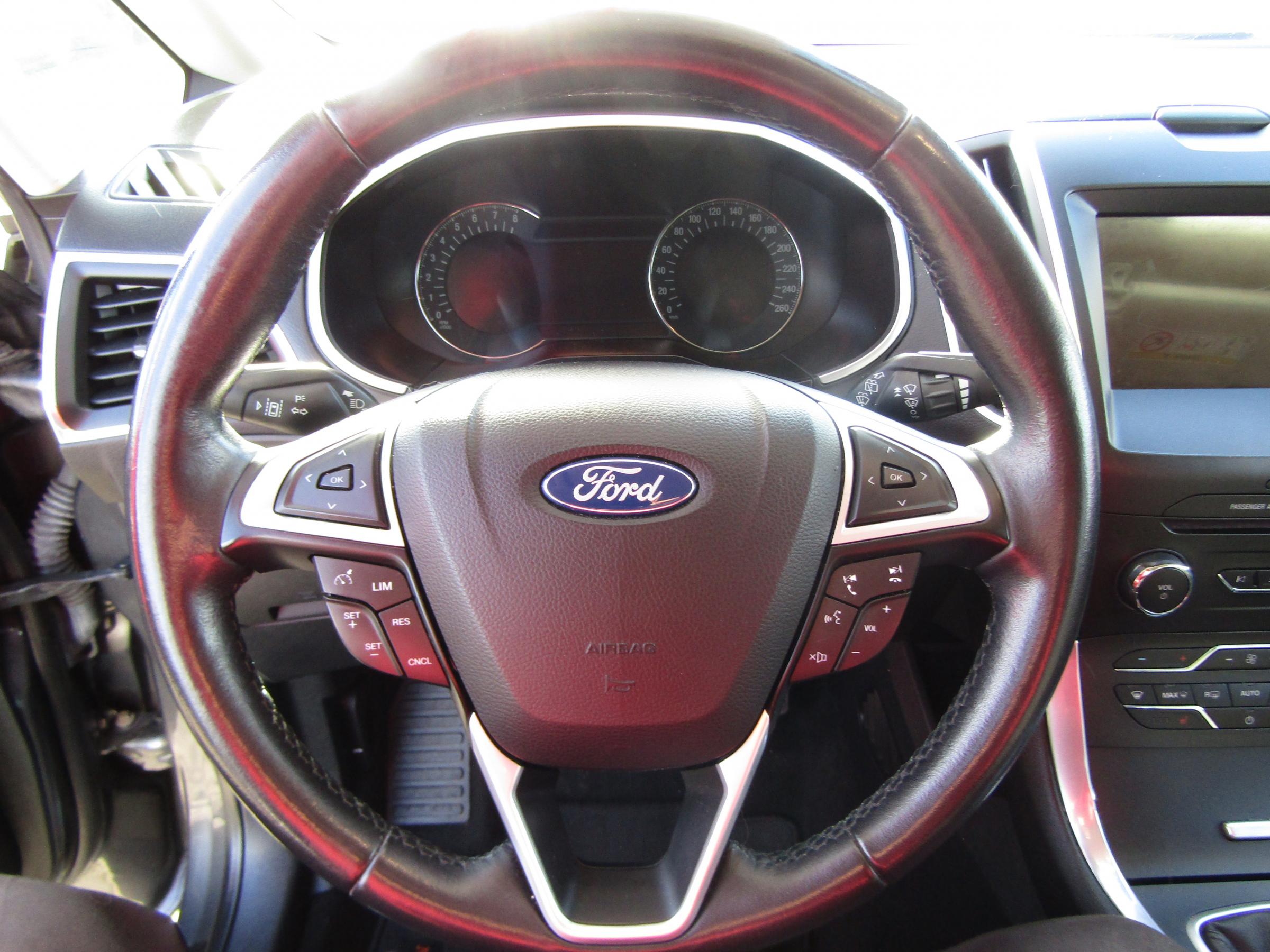 Ford S-MAX, 2017 - pohled č. 20