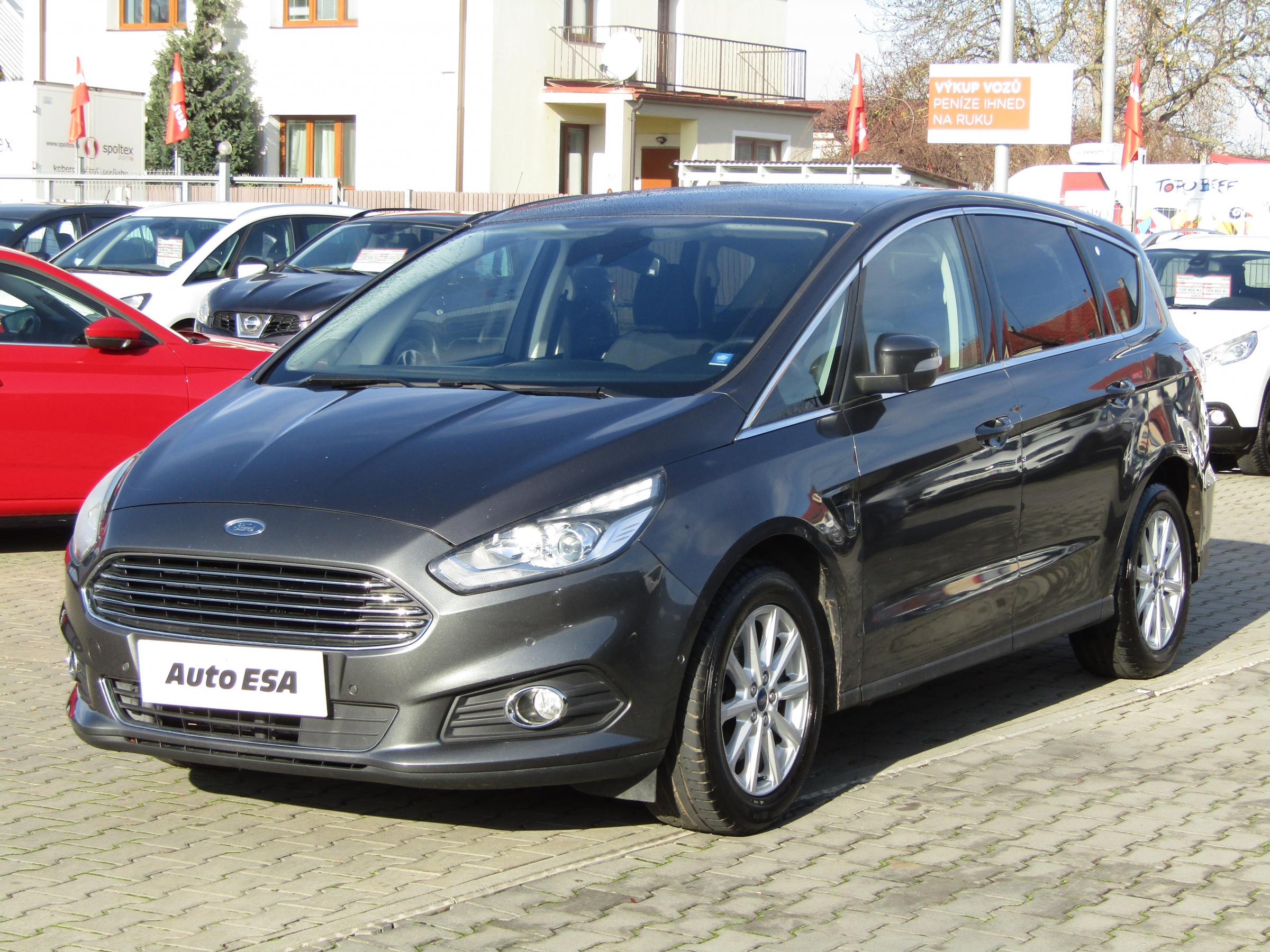 Ford S-MAX, 2017 - pohled č. 3